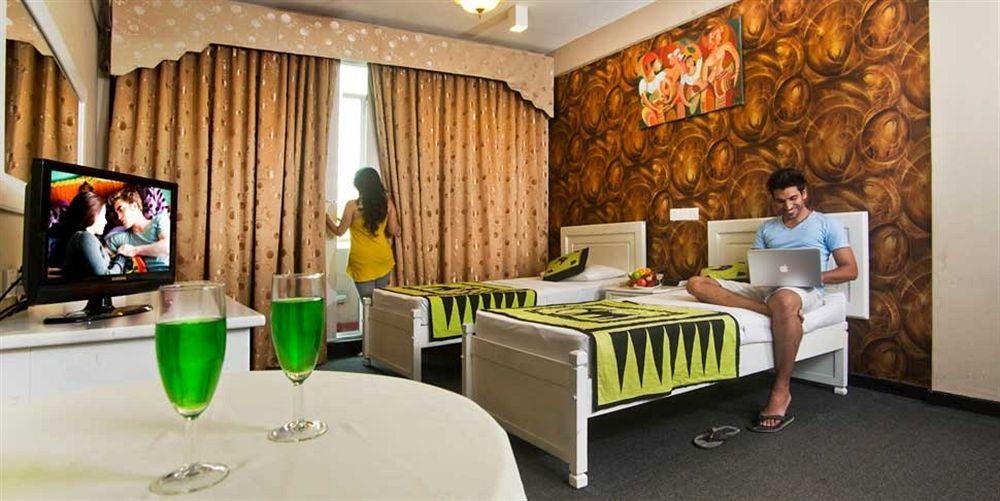 Omega Regency Colombo Ξενοδοχείο Εξωτερικό φωτογραφία